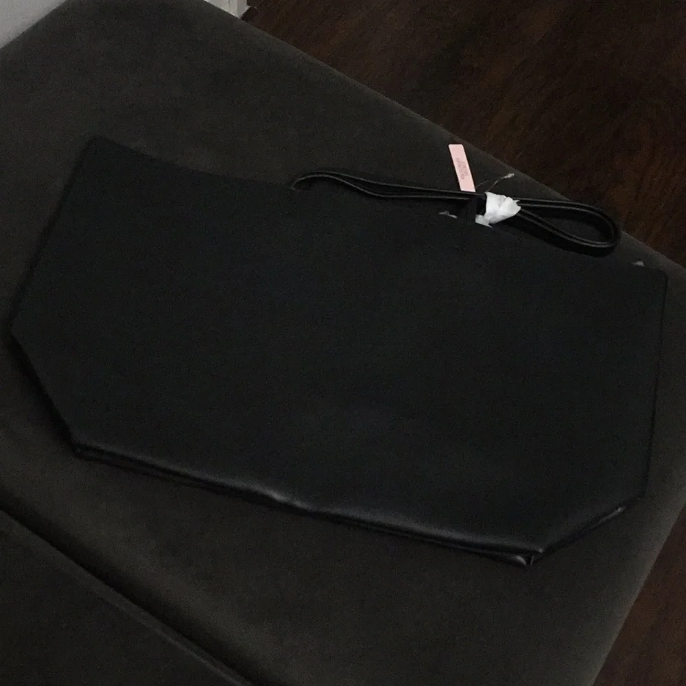 VICTORIA'S SECRET TOTE - Picture 3 of 4